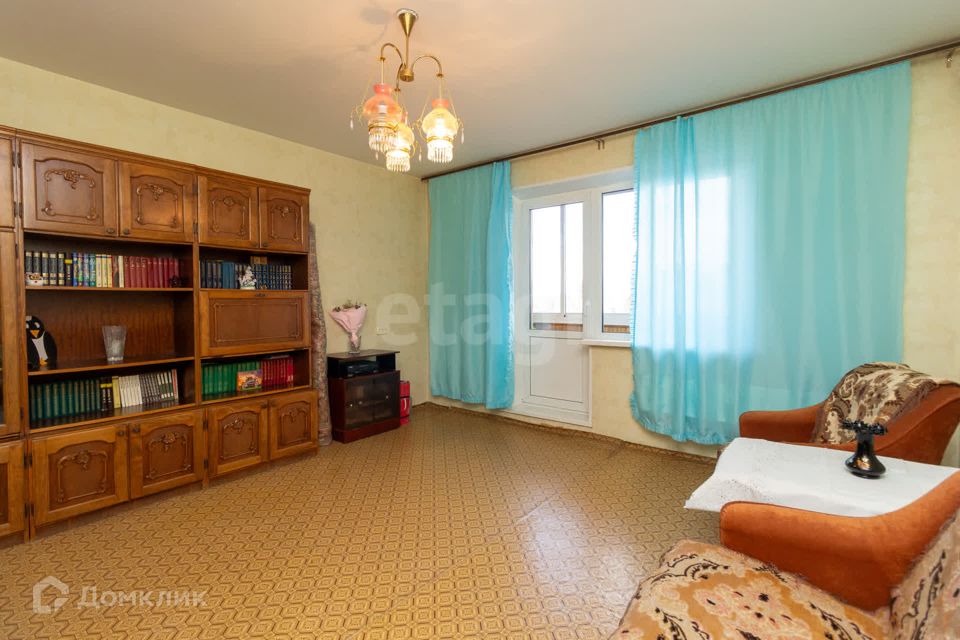 Продаётся 4-комнатная квартира, 81.9 м²