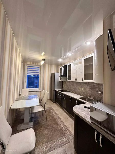 Сдаётся 2-комнатная квартира, 58 м²