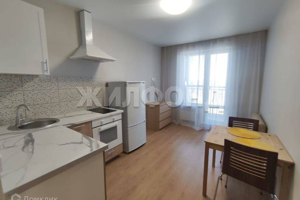Продаётся 1-комнатная квартира, 38 м²