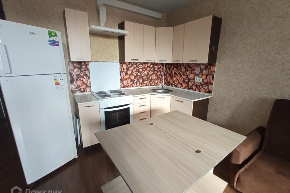 Сдаётся 1-комнатная квартира, 51 м²