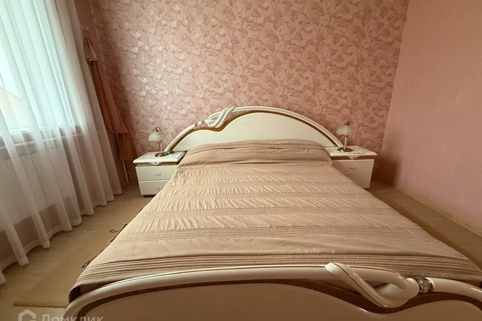 Продаётся 2-этажный дом, 259 м²