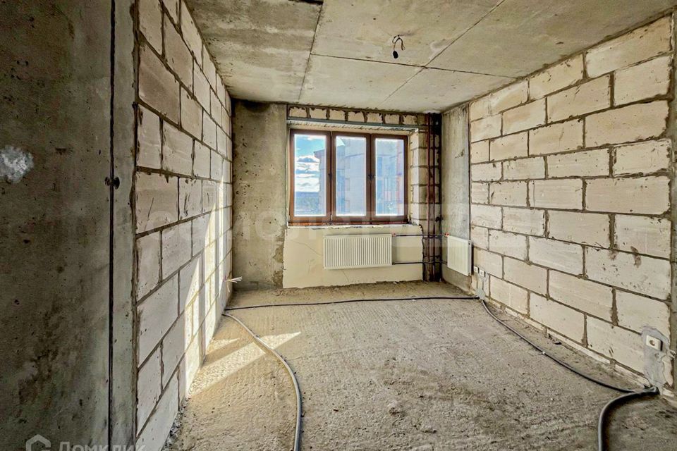 Продаётся 2-комнатная квартира, 65.8 м²