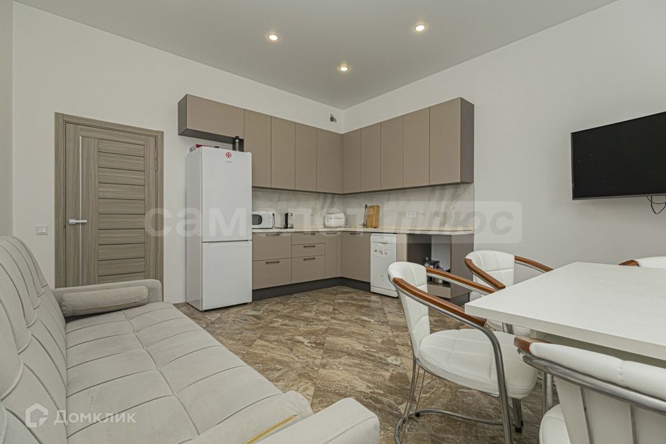Продаётся 2-комнатная квартира, 68.7 м²