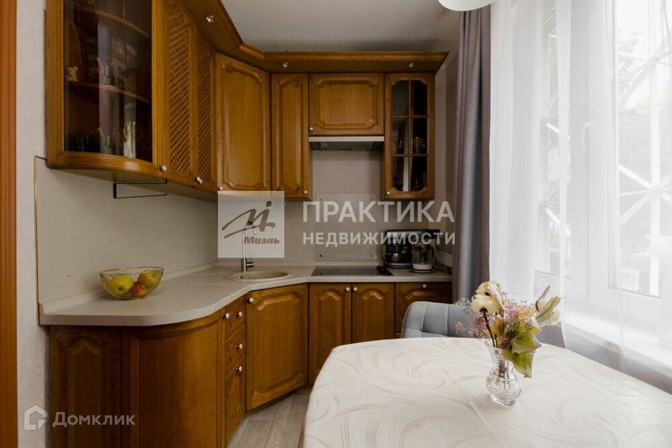 Продаётся 3-комнатная квартира, 63.7 м²