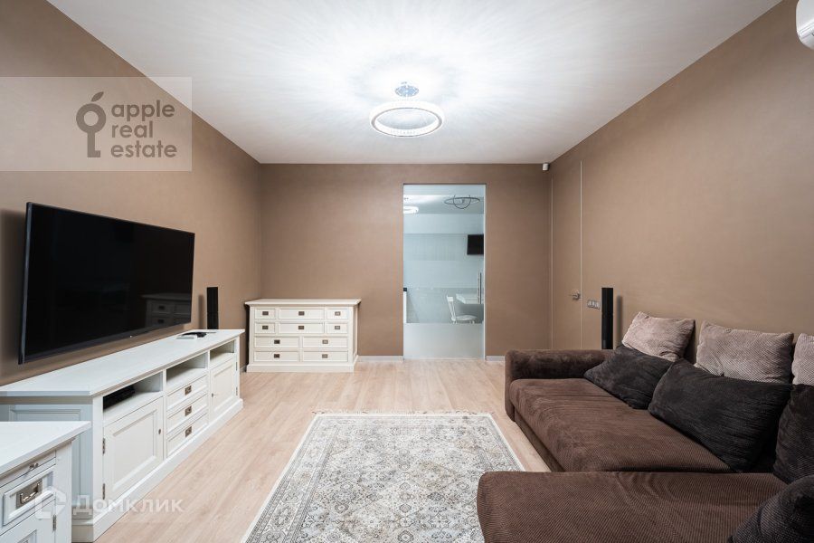 Сдаётся 2-комнатная квартира, 68 м²