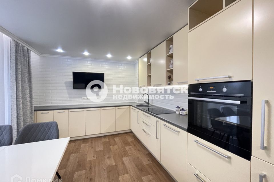 Продаётся 3-комнатная квартира, 65 м²