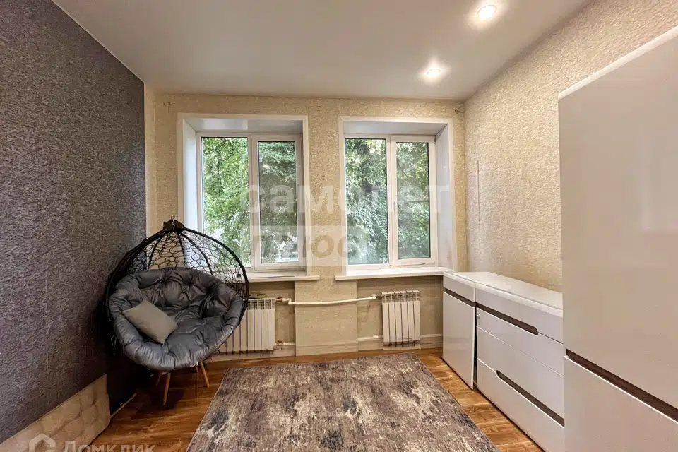 Продаётся 3-комнатная квартира, 60.3 м²
