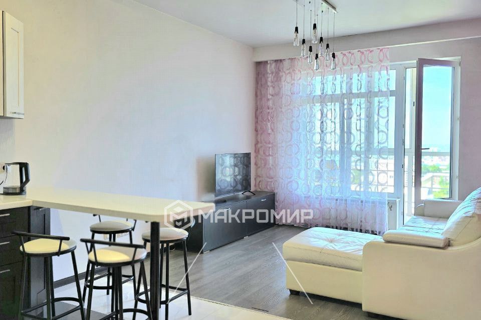 Сдаётся 2-комнатная квартира, 80 м²