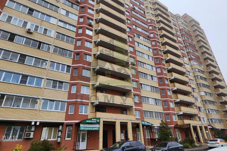 Продаётся 1-комнатная квартира, 37 м²