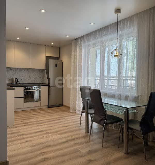 Продаётся 1-комнатная квартира, 41.8 м²