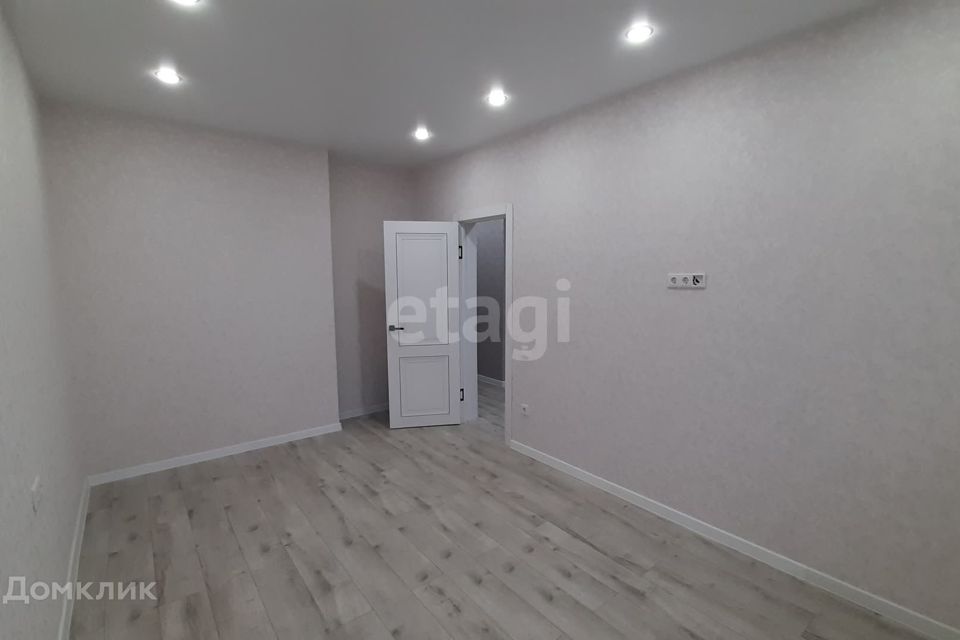 Продаётся 1-комнатная квартира, 38.2 м²