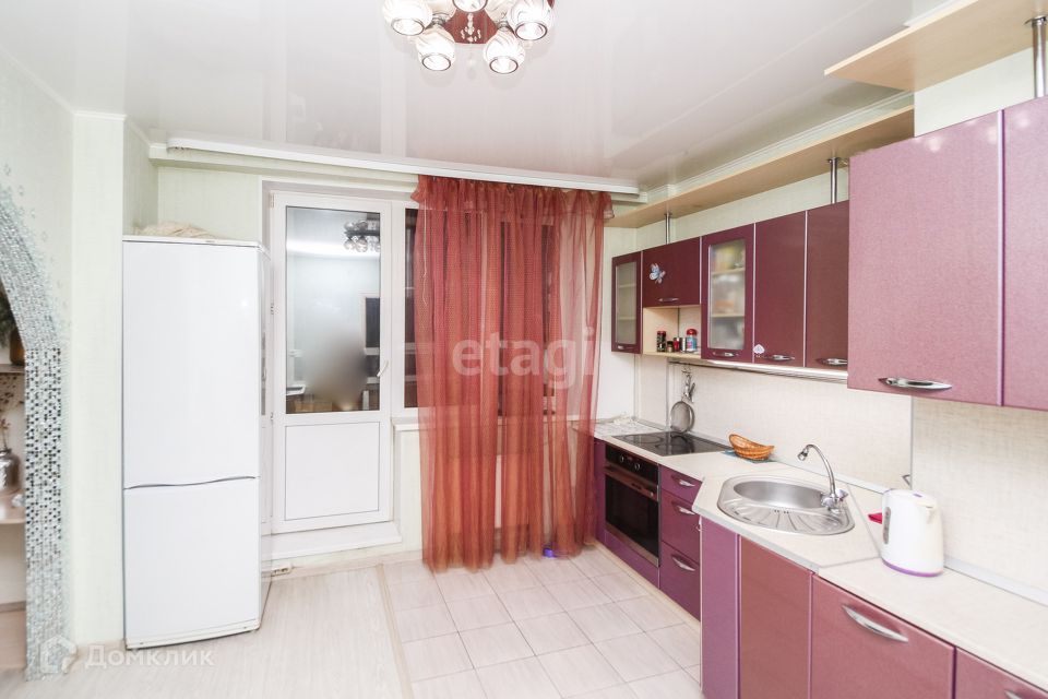 Продаётся 1-комнатная квартира, 62.9 м²