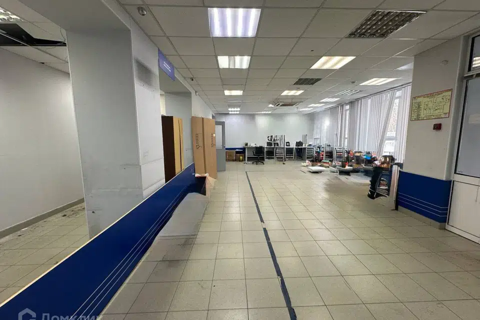 Сдаётся помещение своб. назначения, 244.6 м²