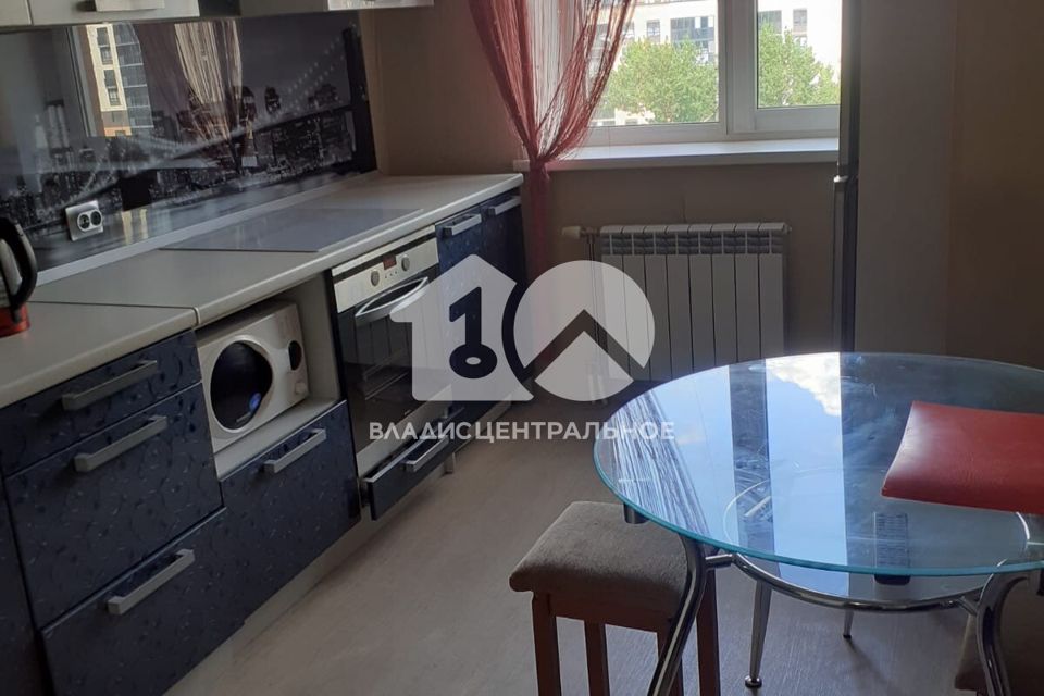 Сдаётся 2-комнатная квартира, 56 м²