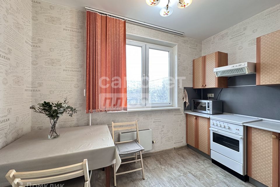 Продаётся 1-комнатная квартира, 37.9 м²