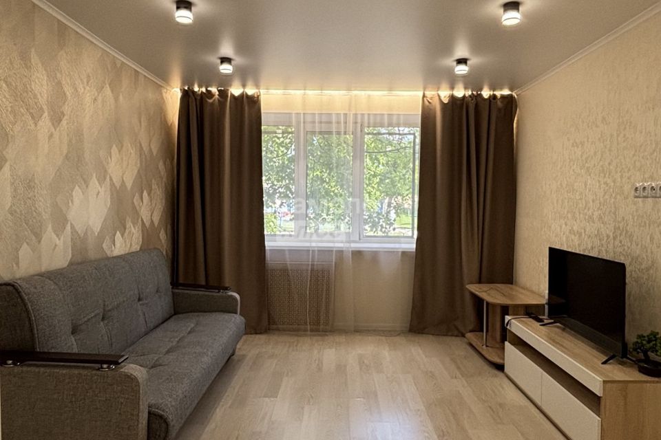 Сдаётся 2-комнатная квартира, 58 м²