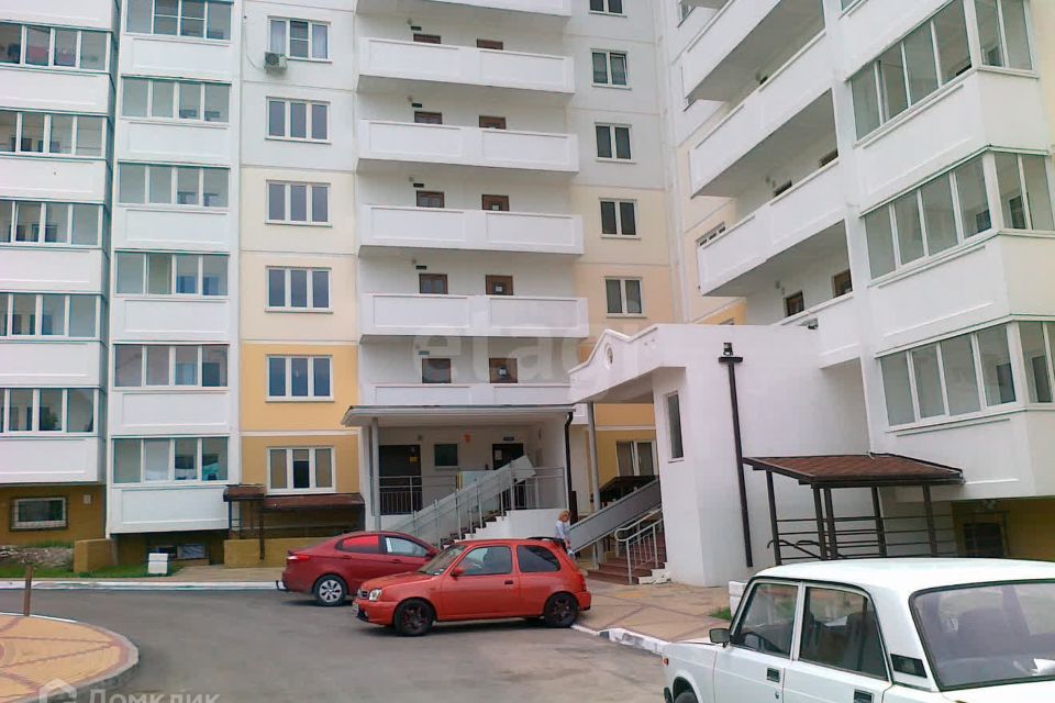 Продаётся 2-комнатная квартира, 55.6 м²