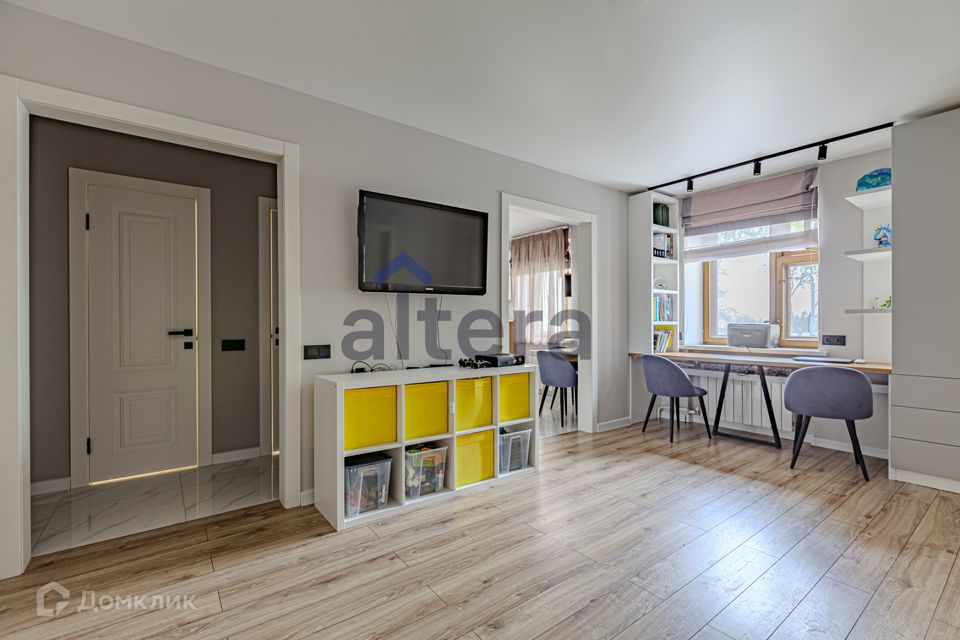 Продаётся 3-комнатная квартира, 54.8 м²
