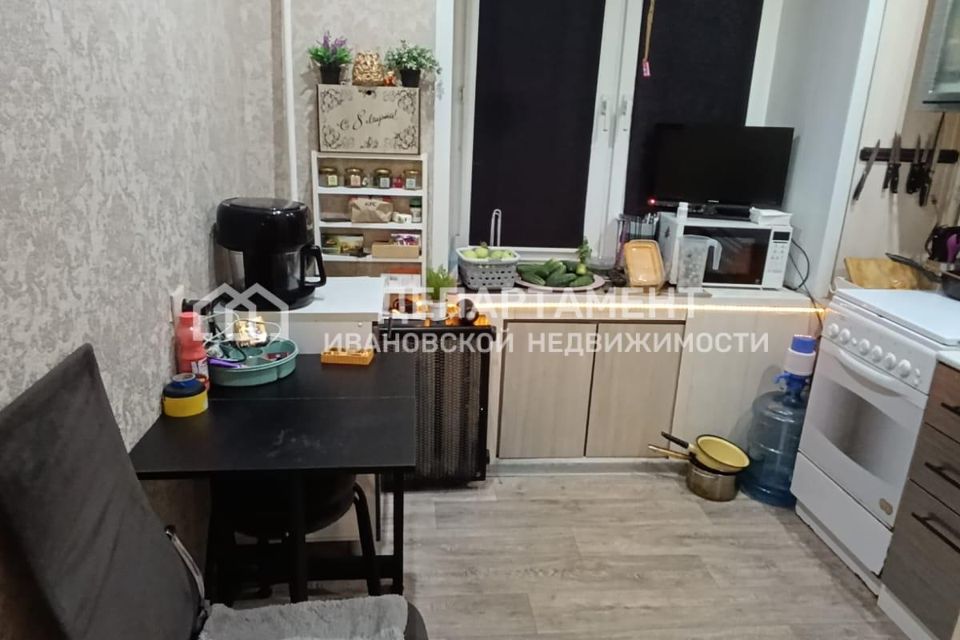 Продаётся 3-комнатная квартира, 57.8 м²