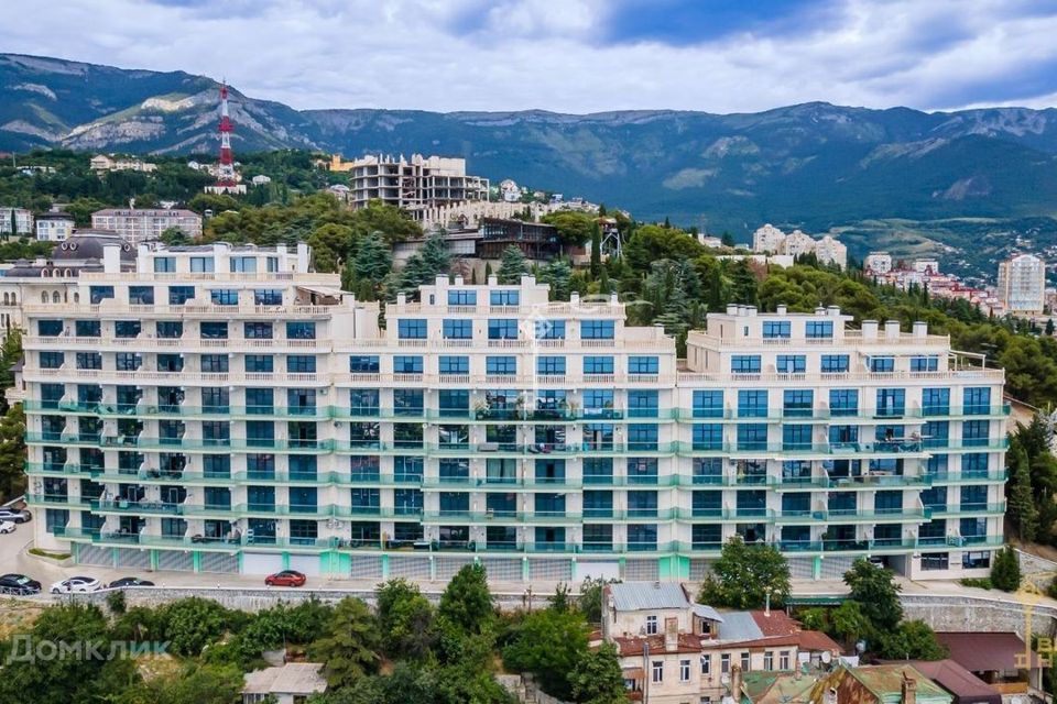 Продаётся 3-комнатная квартира, 377.4 м²