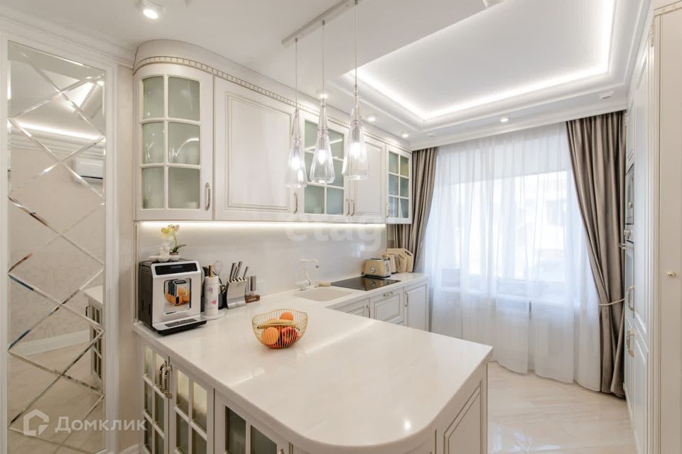 Продаётся 3-комнатная квартира, 109 м²