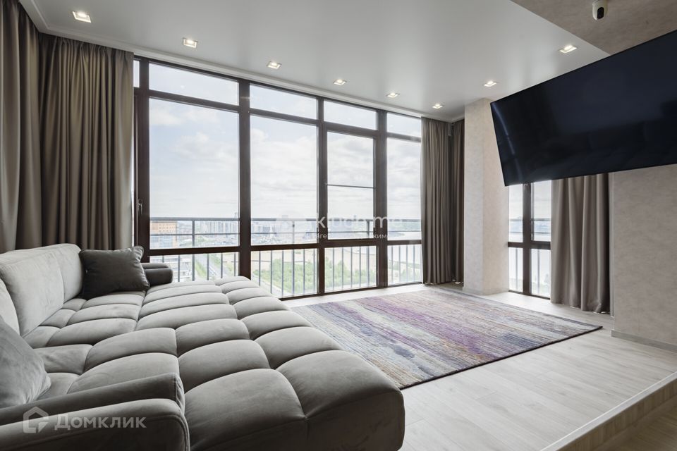 Продаётся 3-комнатная квартира, 115 м²
