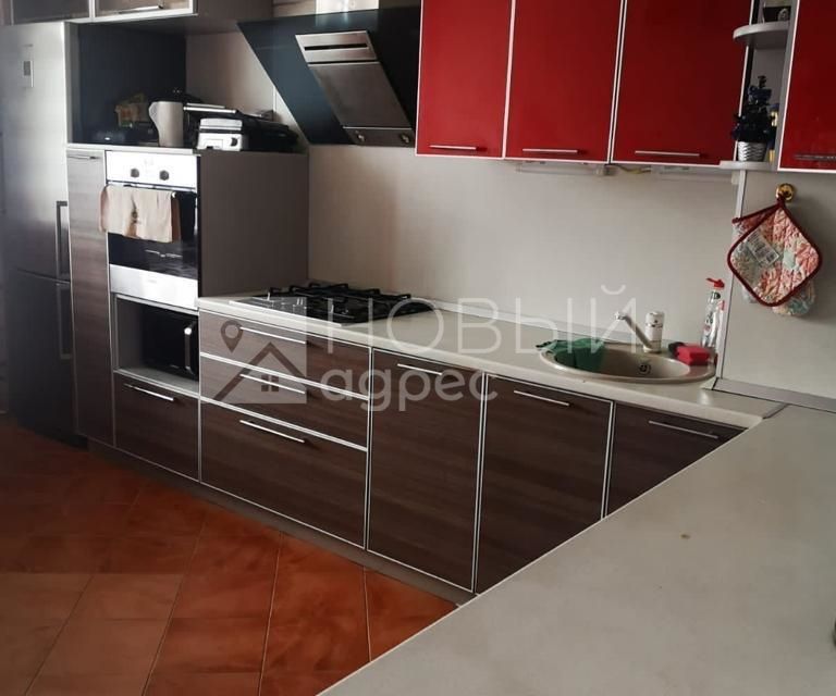 Продаётся 1-комнатная квартира, 57.3 м²