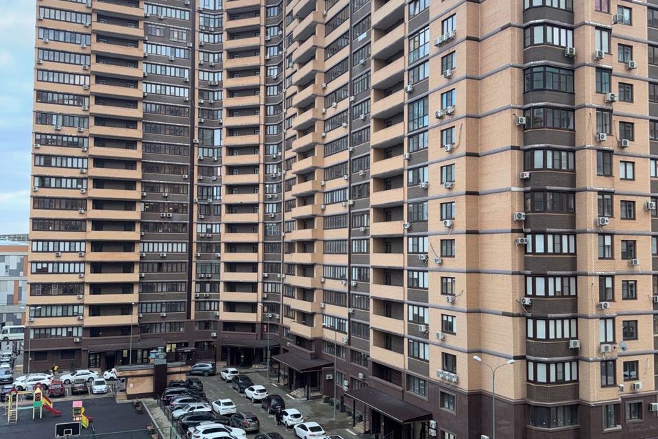 Продаётся 3-комнатная квартира, 110 м²