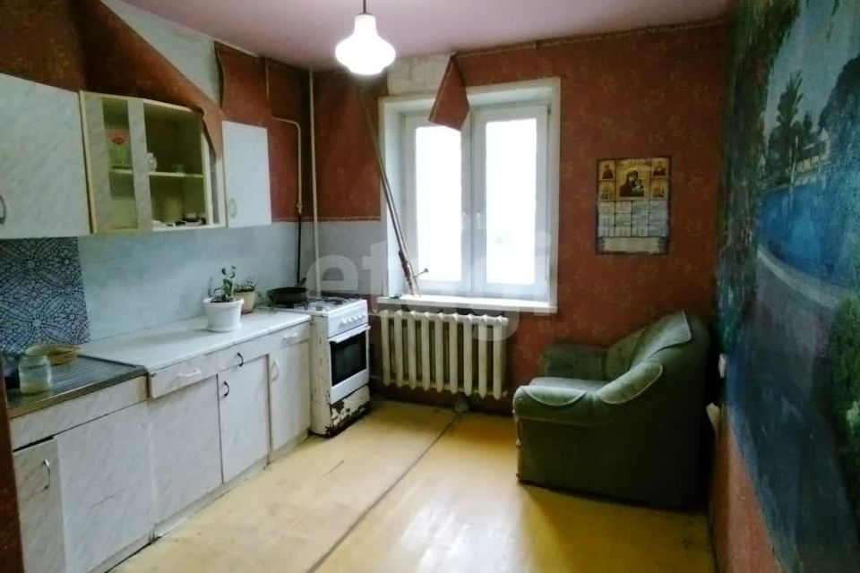 Продаётся 4-комнатная квартира, 68.7 м²