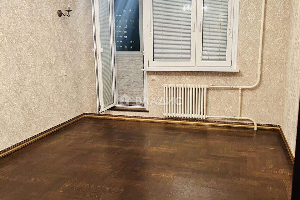 Продаётся 4-комнатная квартира, 120 м²