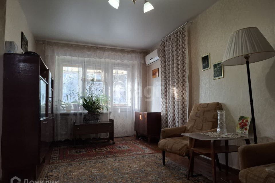 Продаётся 2-комнатная квартира, 41.8 м²