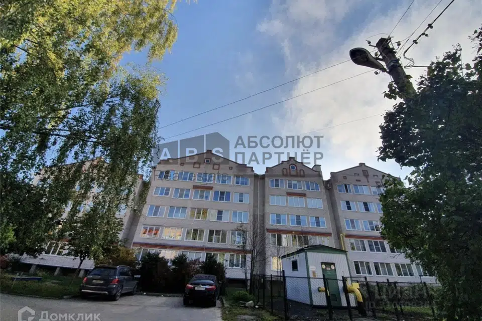 Продаётся 4-комнатная квартира, 150 м²