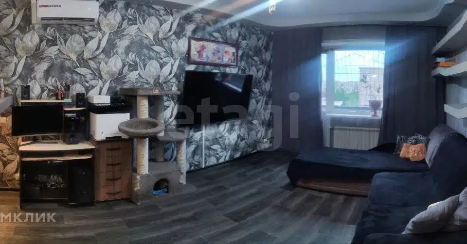 Продаётся 4-комнатная квартира, 75 м²