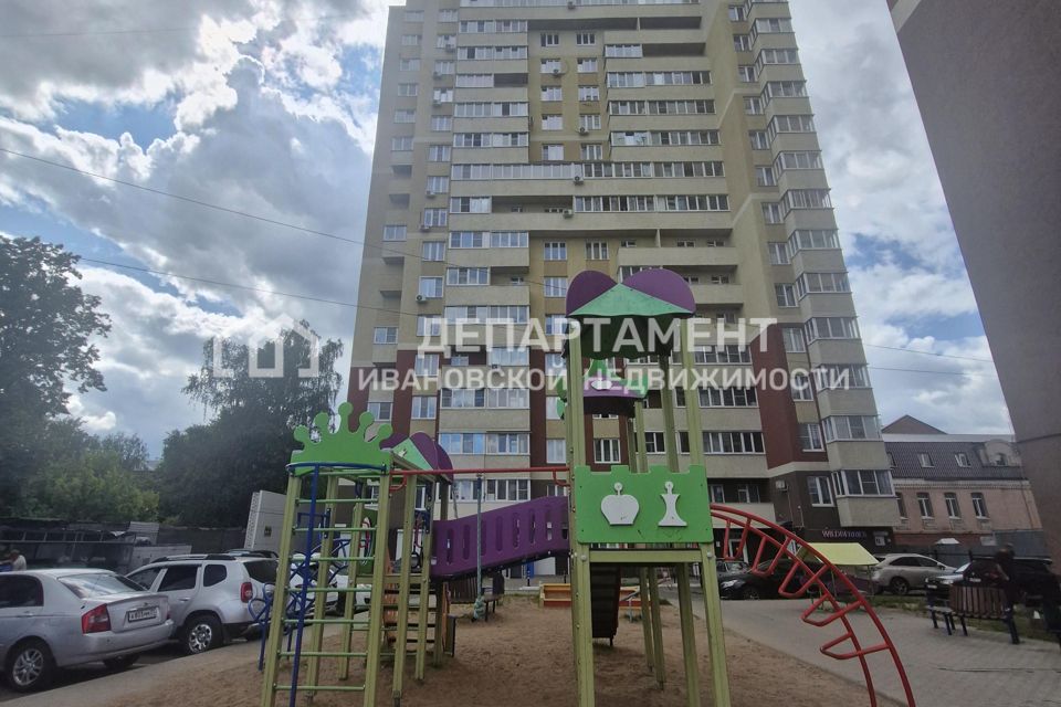 Продаётся 1-комнатная квартира, 42 м²