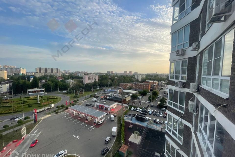 Продаётся 3-комнатная квартира, 100 м²
