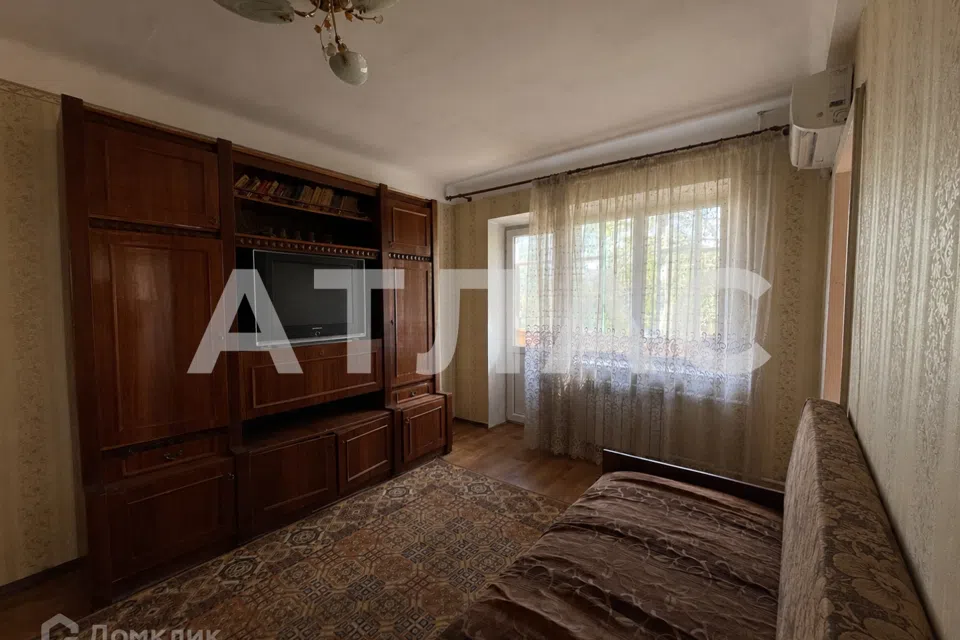 Продаётся 3-комнатная квартира, 42.5 м²