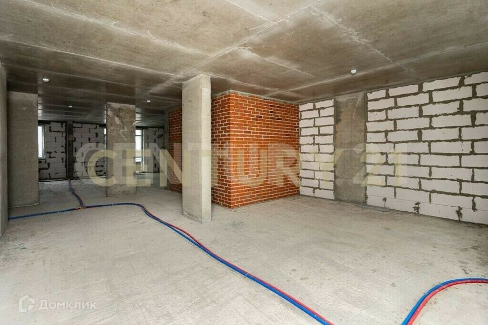 Продаётся 3-комнатная квартира, 118.2 м²