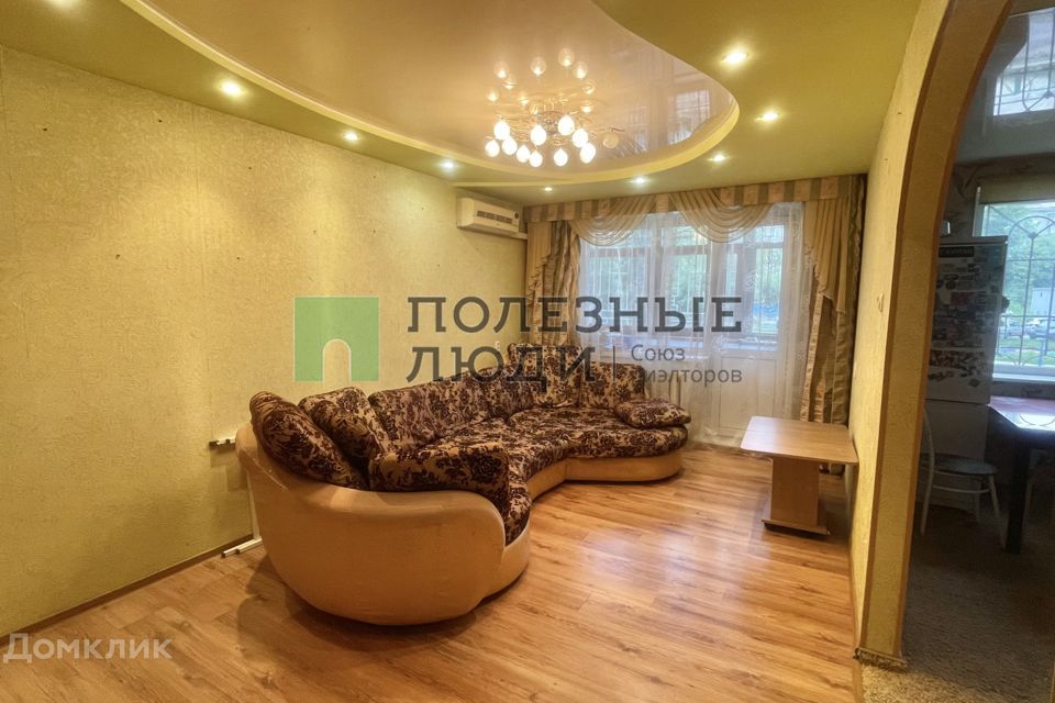 Продаётся 3-комнатная квартира, 58.2 м²