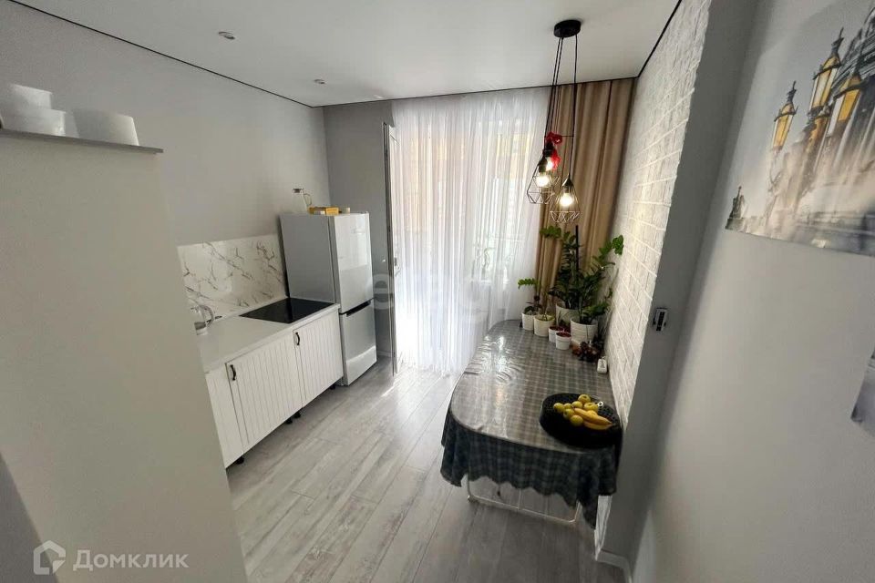 Продаётся 1-комнатная квартира, 35.9 м²