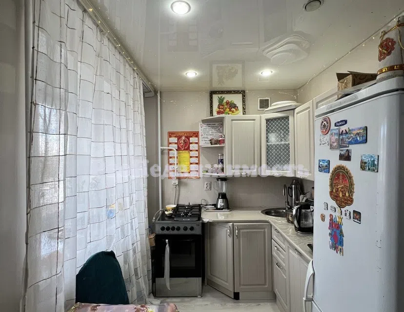 Продаётся 4-комнатная квартира, 64 м²