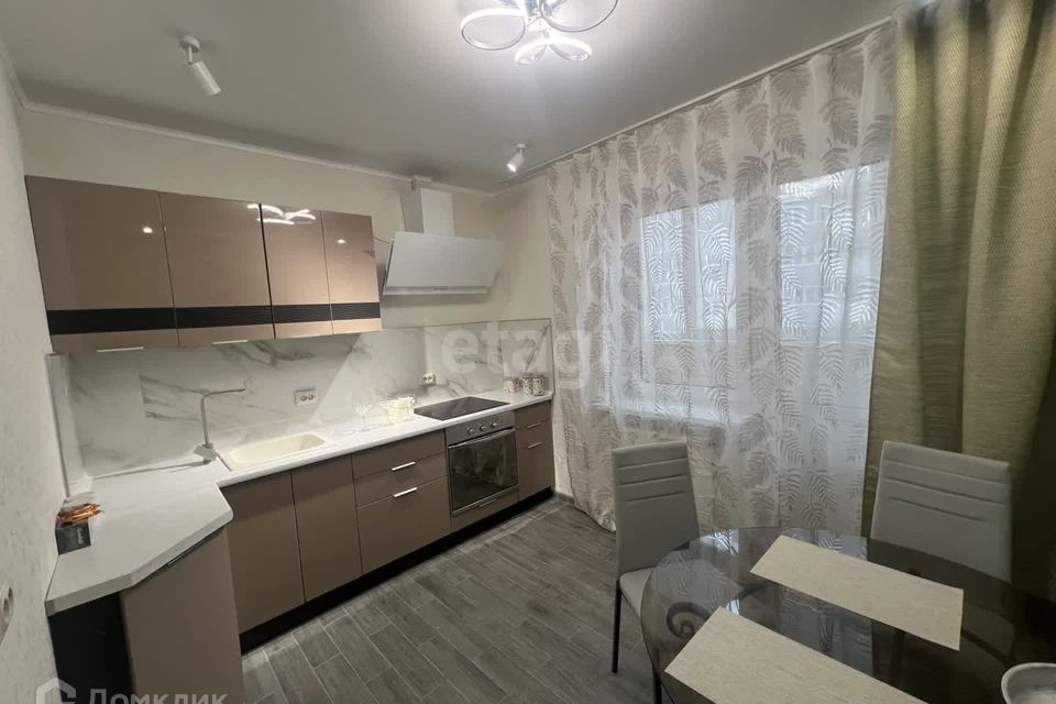 Продаётся 1-комнатная квартира, 42.6 м²