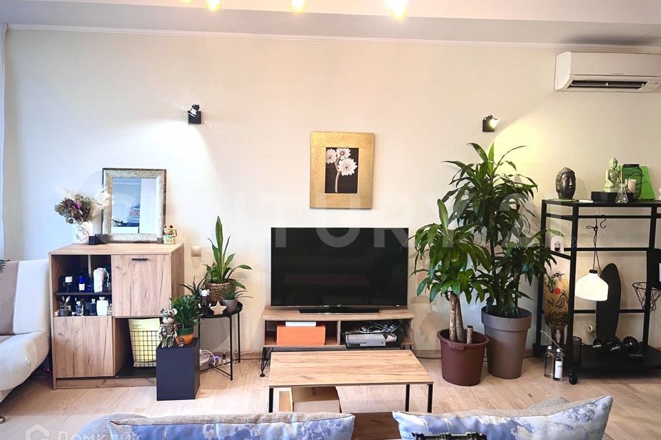 Продаётся 2-комнатная квартира, 73 м²