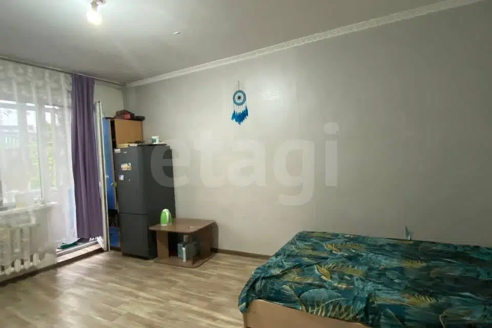 Продаётся 4-комнатная квартира, 74.1 м²