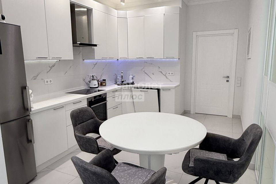 Продаётся 2-комнатная квартира, 64.2 м²