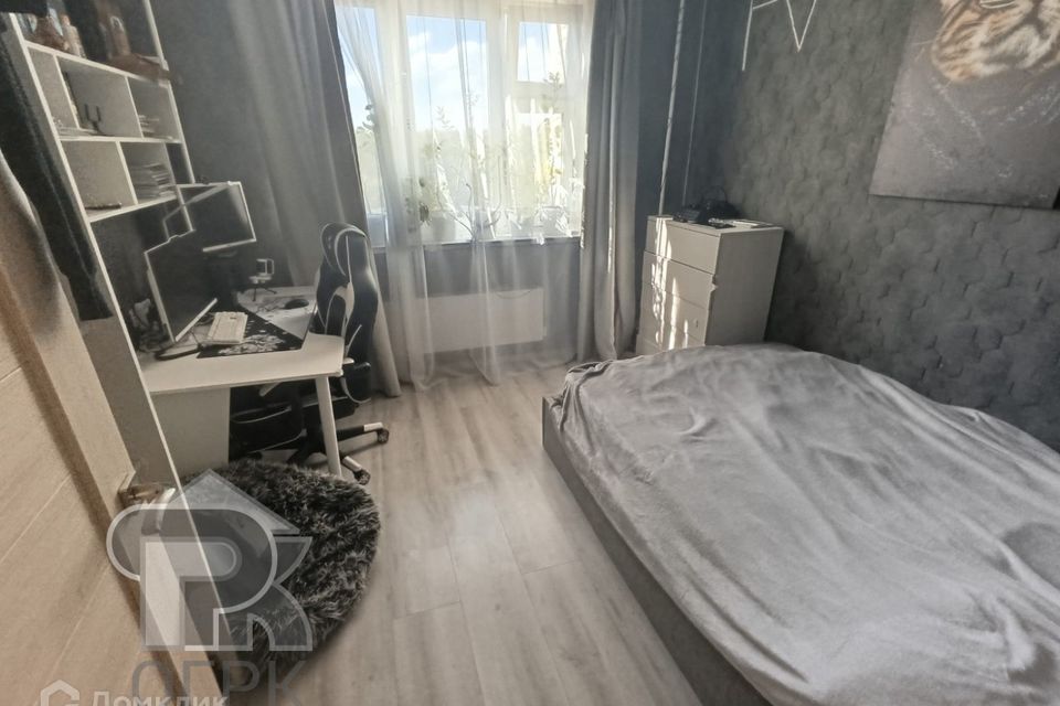 Продаётся 4-комнатная квартира, 101.7 м²