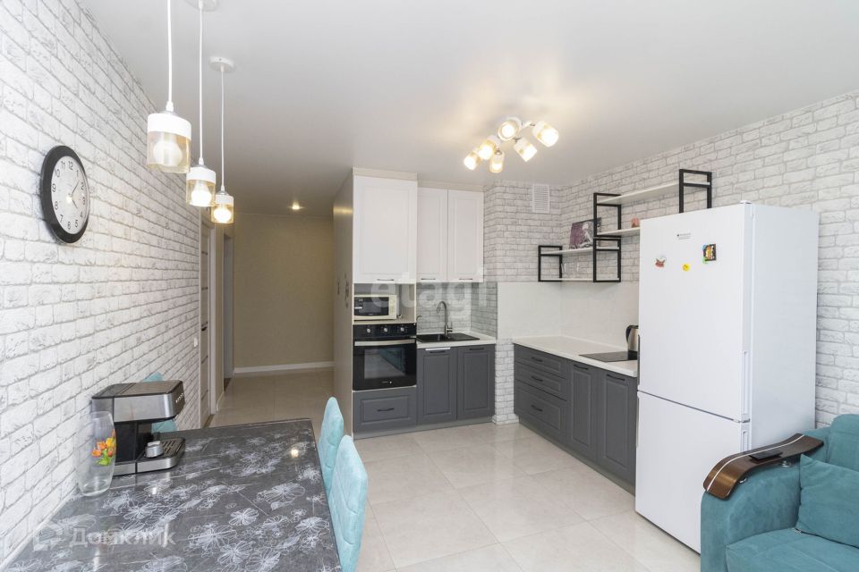 Продаётся 3-комнатная квартира, 92.5 м²