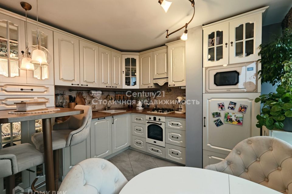 Продаётся 1-комнатная квартира, 52 м²