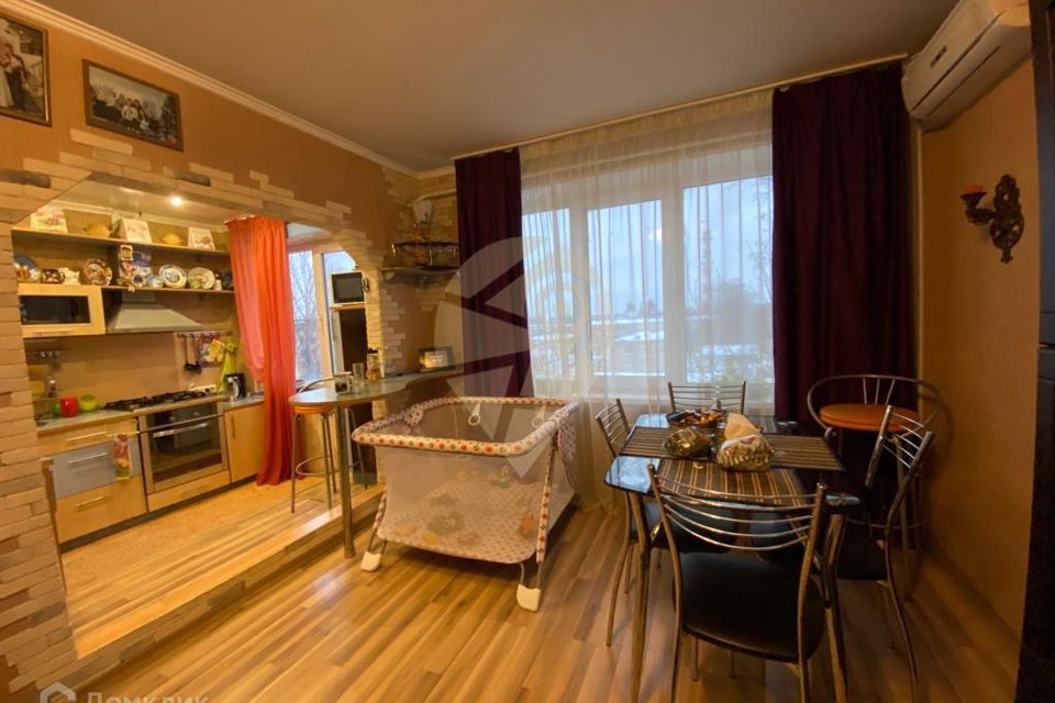 Продаётся 3-комнатная квартира, 61.2 м²