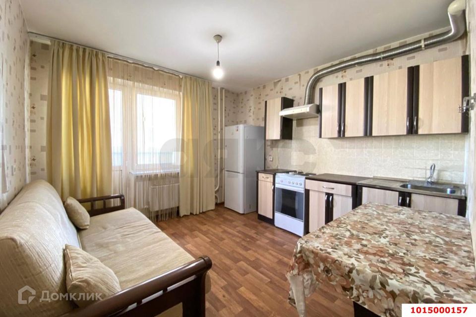 Продаётся 2-комнатная квартира, 65 м²