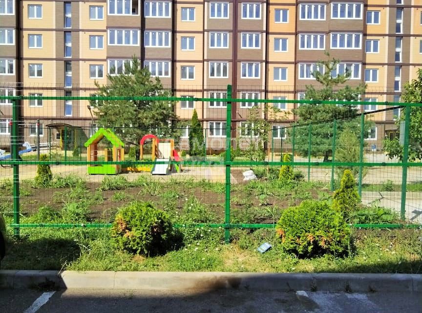 Продаётся 1-комнатная квартира, 42.1 м²